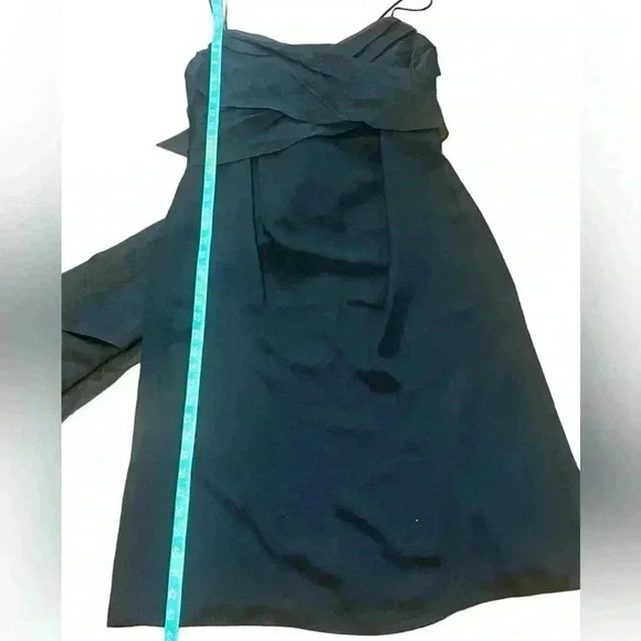 A Pea In The Pod Maternity Dress in Black Silk. Size Medium. - Picture 8 of 8